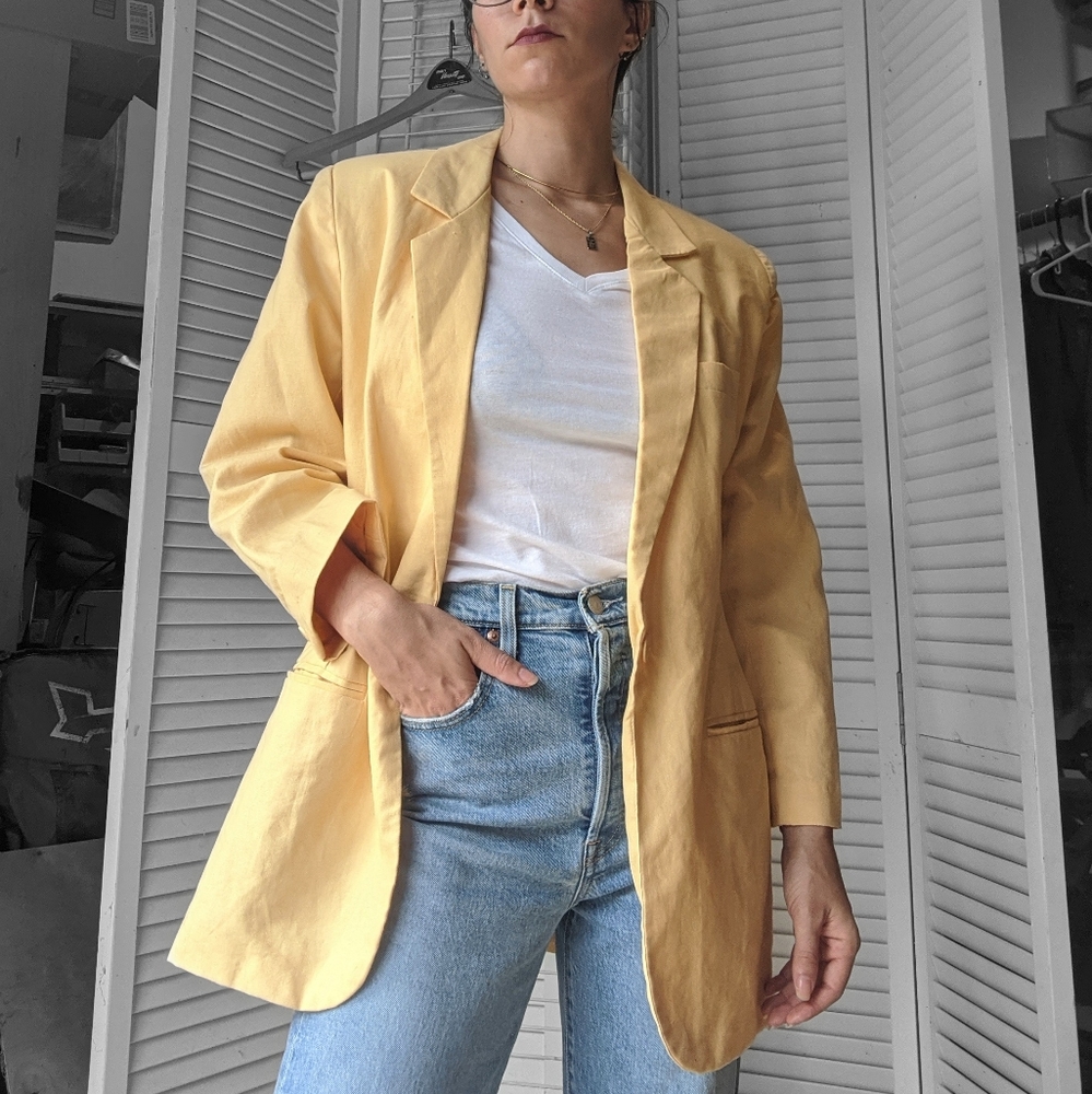 Trending Yellow blazer - Picture 4 of 10